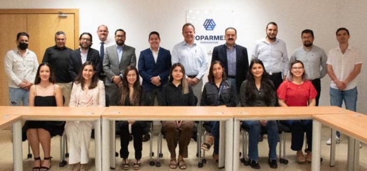 Gobierno municipal y comité ejecutivo de Chihuahua Green City firman convenio