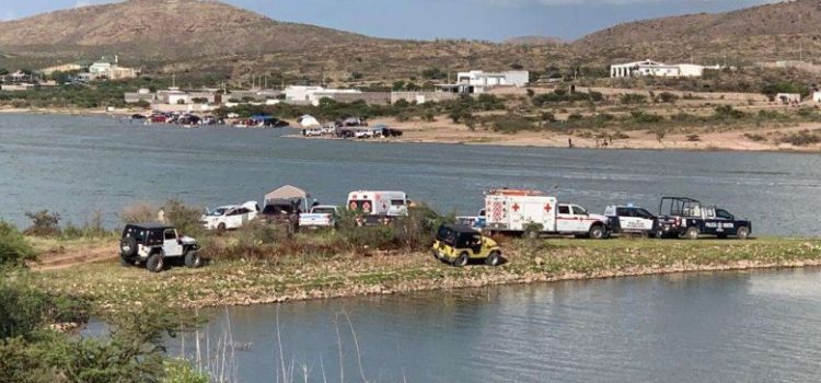 Hombre intenta rescatar a su hija y mueren ahogados en presa de Chihuahua