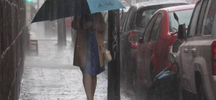 Exhortan a tomar precauciones por presencia de lluvias en el Estado