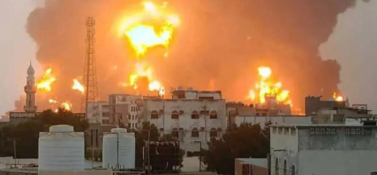 Hutíes acusan a Israel de bombardeos en Hodeida tras ataque en Tel Aviv