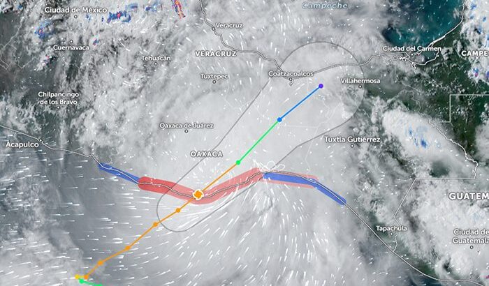 Alerta roja en Michoacán y Colima por tormenta tropical «John»