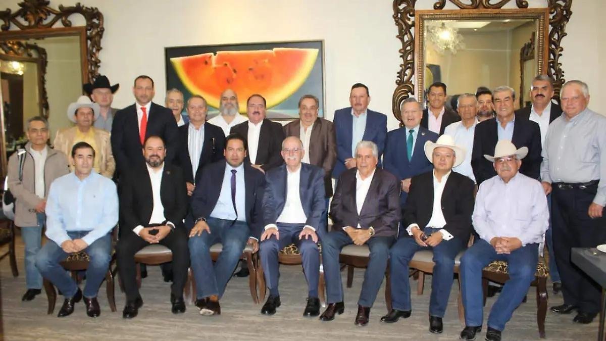 Hombre camina sin la mitad de su cara tras sufrir grave accidente en el Periférico